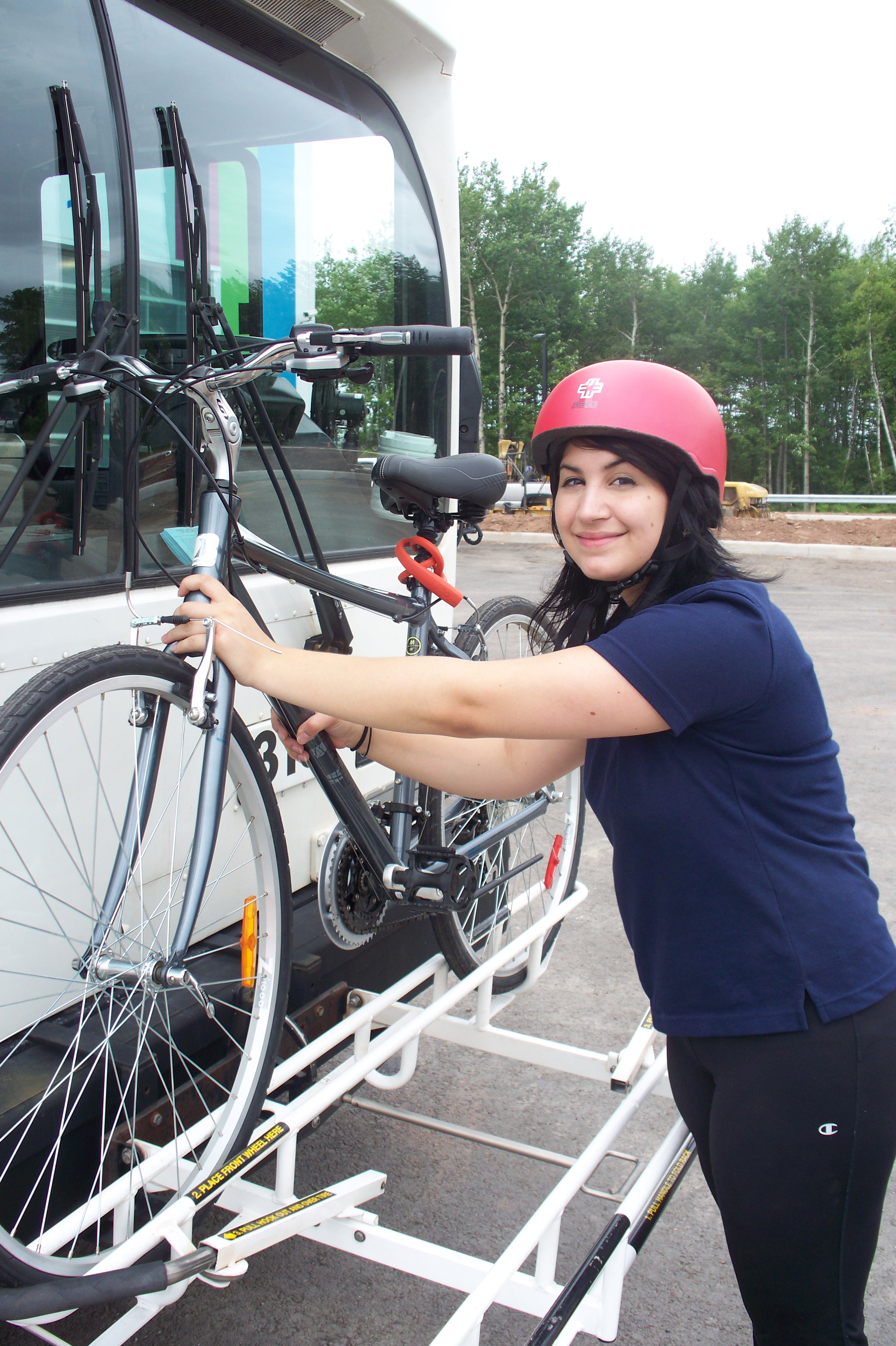 Les supports à vélos sont gratuits et faciles à utiliser  